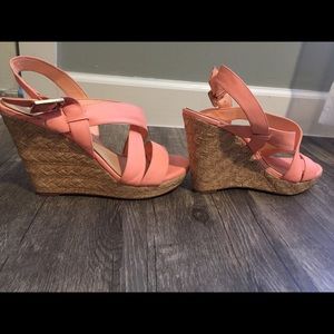 Jessica simpson peach wedges